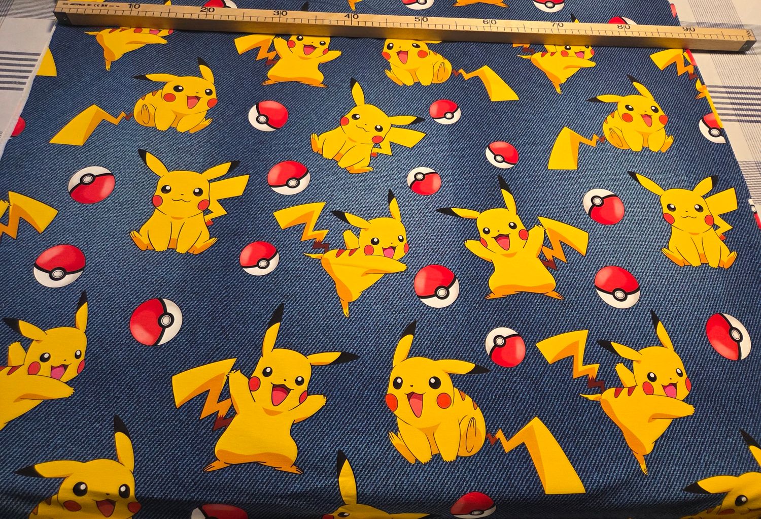 Sommersweat Pokemon Jeans 50cm x 180cm breit