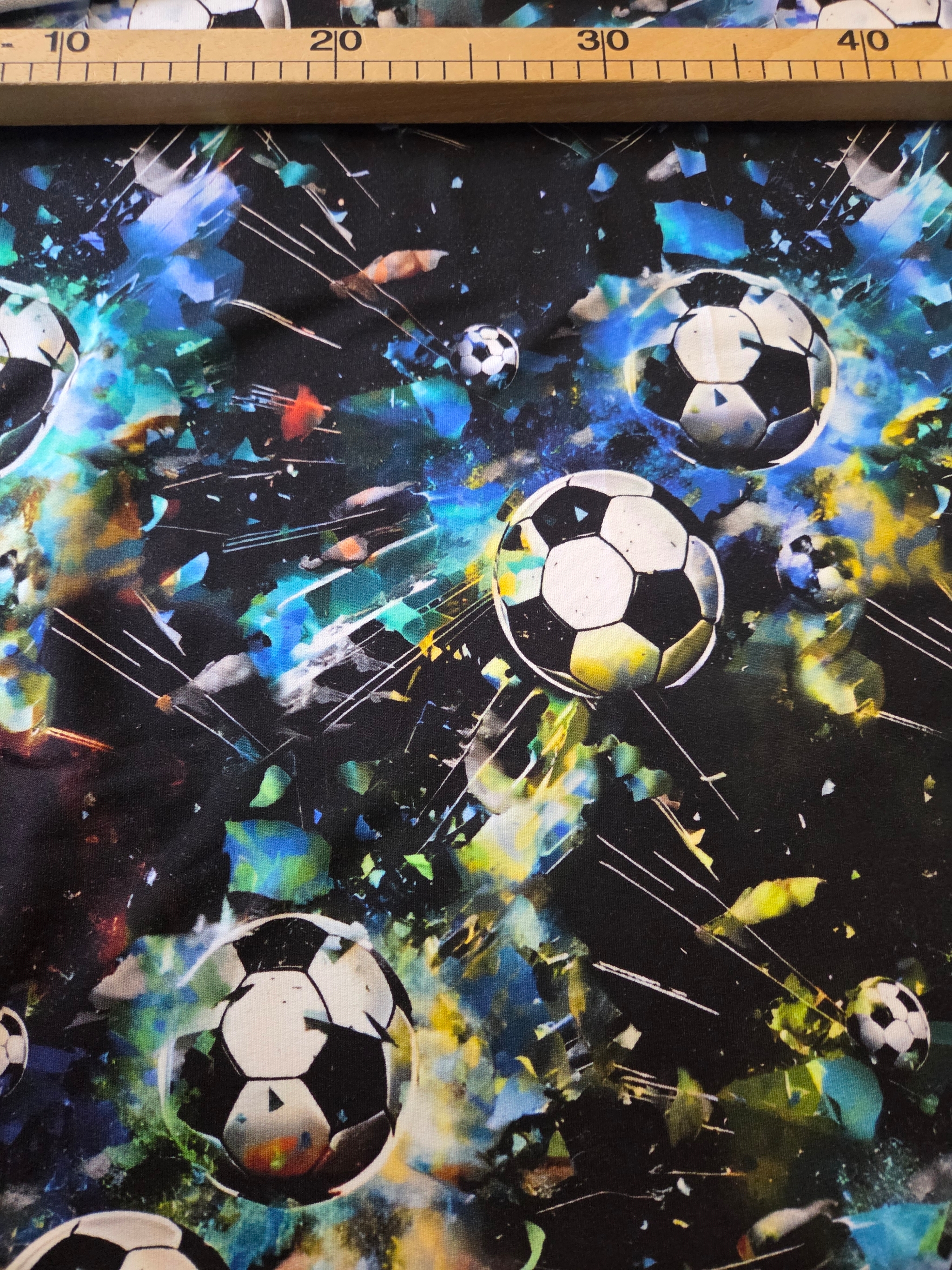 Sommersweat Fußball 50cm x 180cm breit