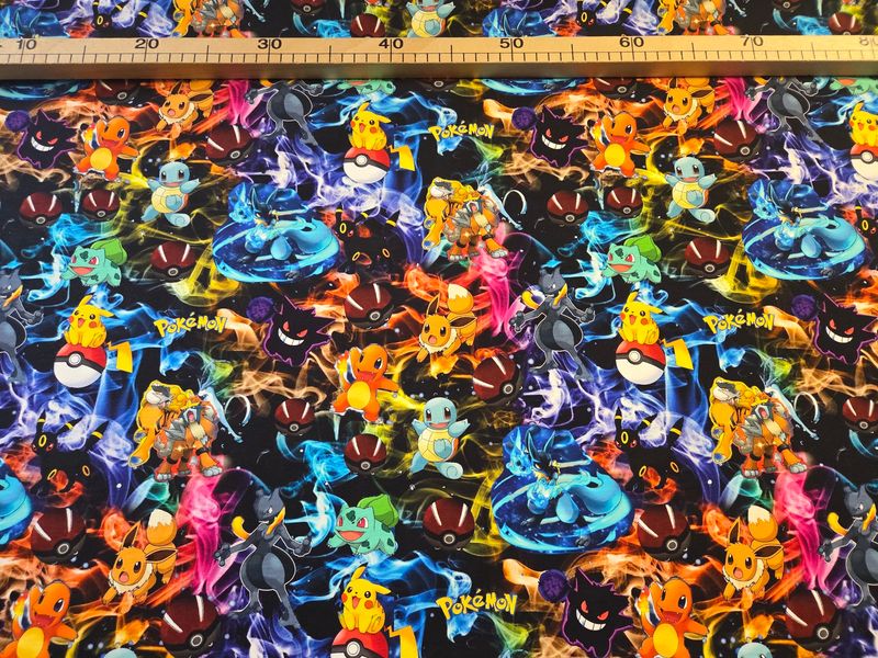 Sommersweat Pokemon schwarz bunt 50cm x 180cm breit Sommersweat Pokemon schwarz bunt 50cm x 180cm breit