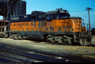 Milwaukee Road GP20 MILW HO Scale Decal Set