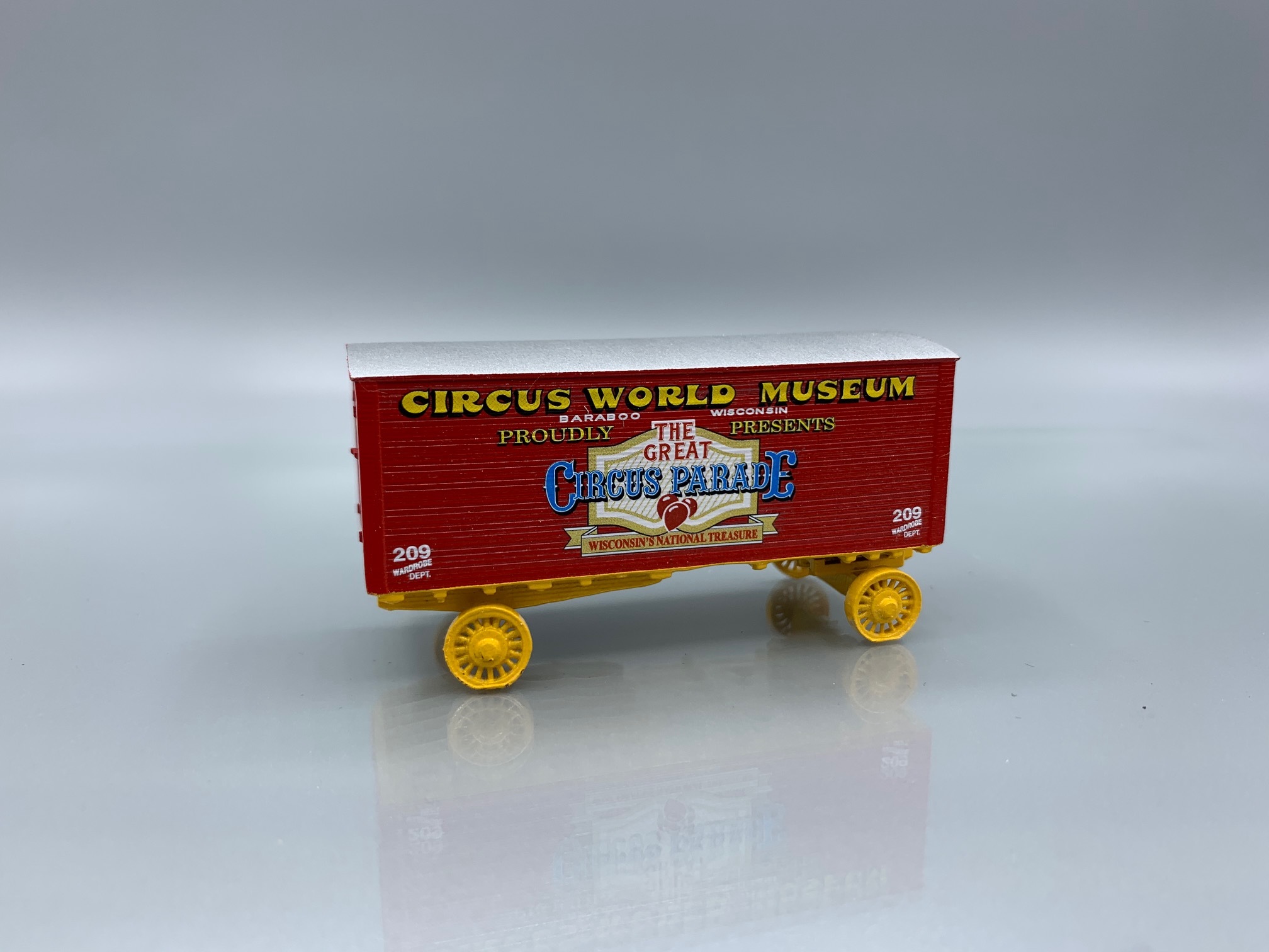 Circus World Museum #209 Wardrobe Wagon Circus Wagon Kit HO Scale
