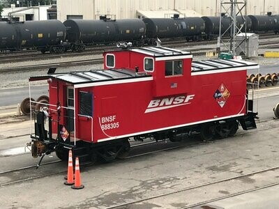 BNSF Hazmat Caboose &amp; Riding Platform 1:29 G Scale Decal Set