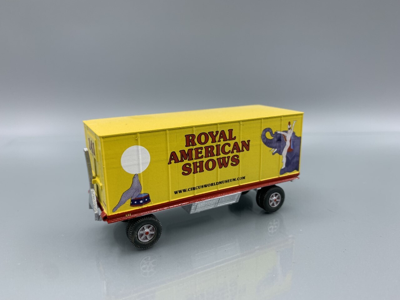 HO Scale Royal American Shows  Circus Wagon vintage logo 