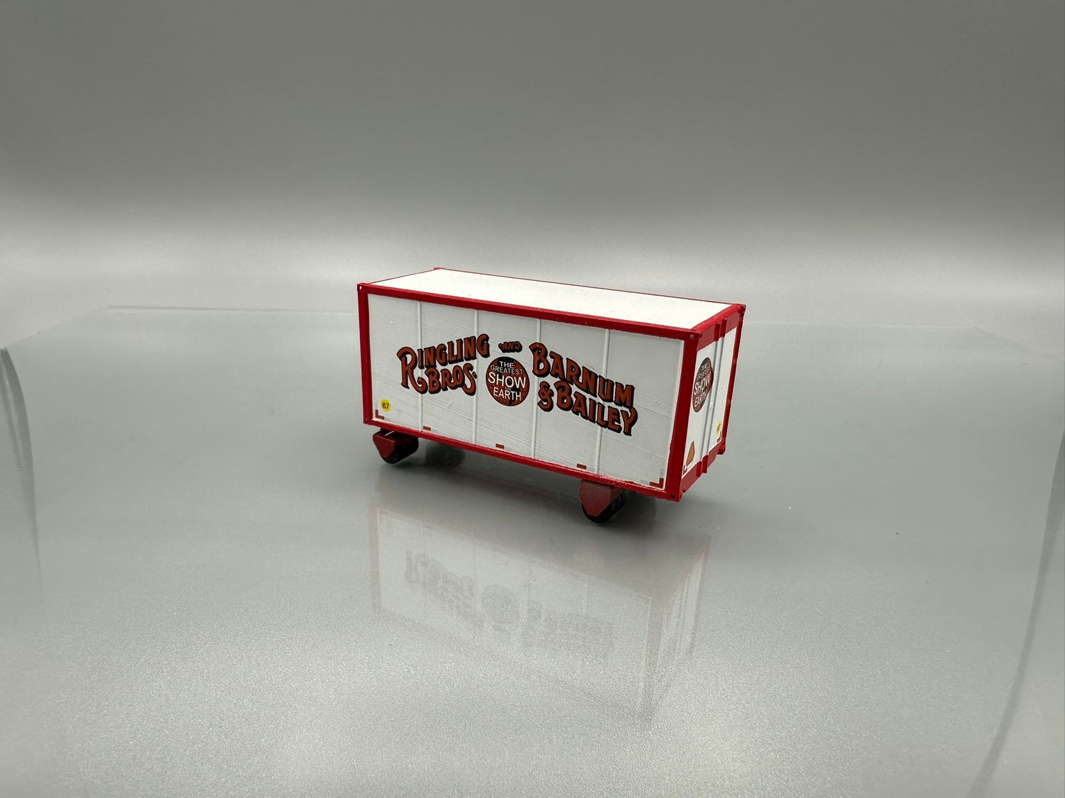 Ringling Brothers Circus Modern Wagon #67 Built Up HO Scale 1:87 Model