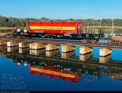 Florida East Coast LGN Liquid Natural Gas Fuel Tender HO Scale FEC