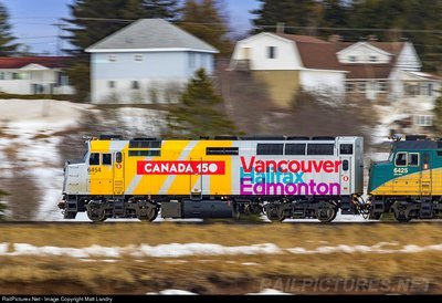 VIA Canada 150 F40 N Scale 6436 6437