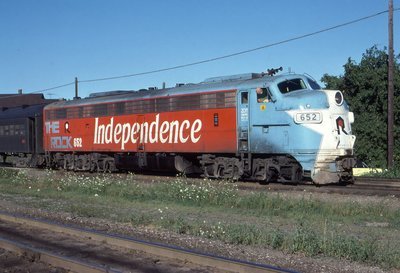 Rock Island Bicentennial E8 652 G 1:29 Scale Decal Set