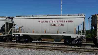 Winchester &amp; Western Railroad 2 Bay Covered Hopper G Scale