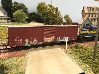 The Simpsons Flaming Moes Graffiti NS Boxcar 406367