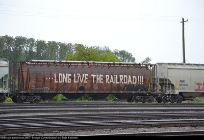 CP 602719 Government of Canada Cylindrical Hopper Long Live the Railroad Graffiti HO Scale