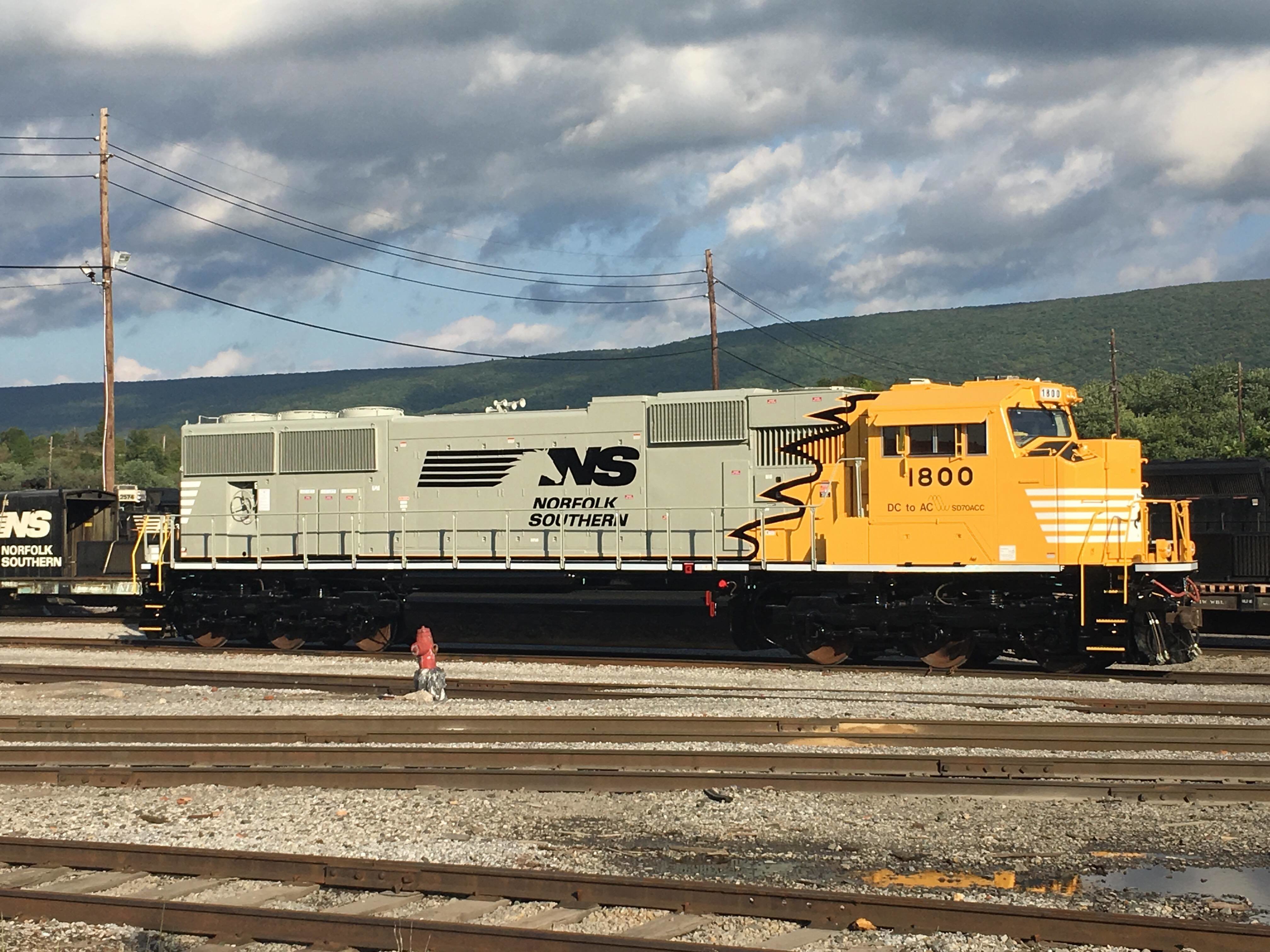 NS Norfolk Southern SD70ACC Rebuild 1800 1801 Set N Scale | eBay