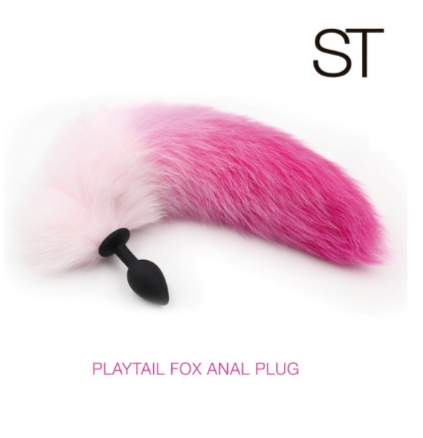 Play Tail Fox anal plug