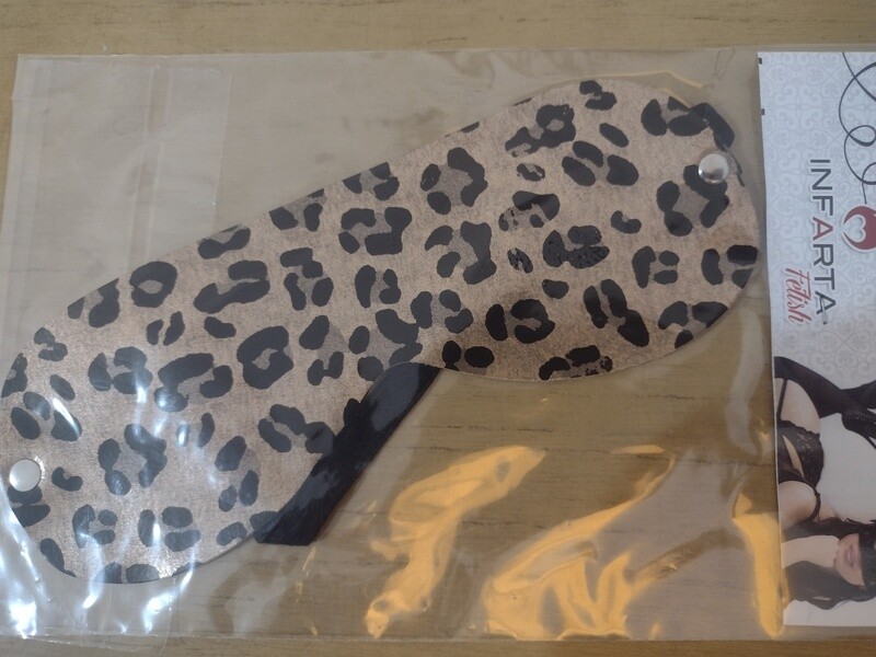 Antifaz animal print dorado