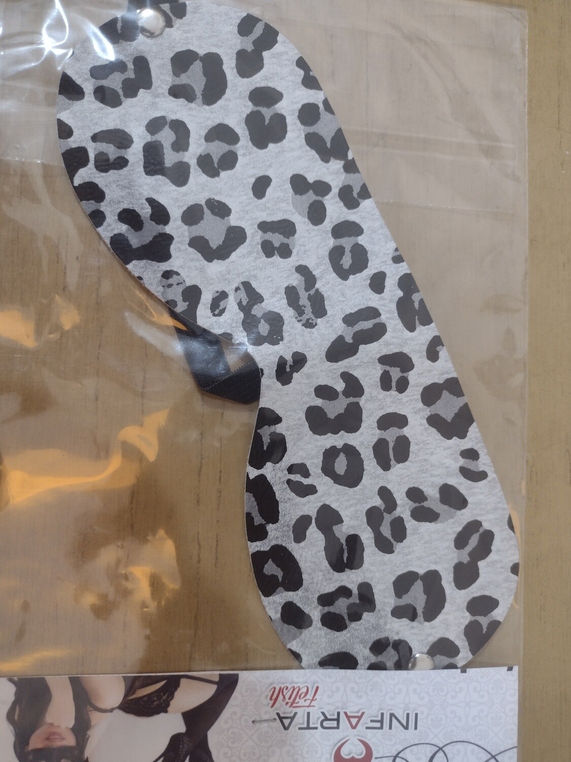 Antifaz animal print plateado