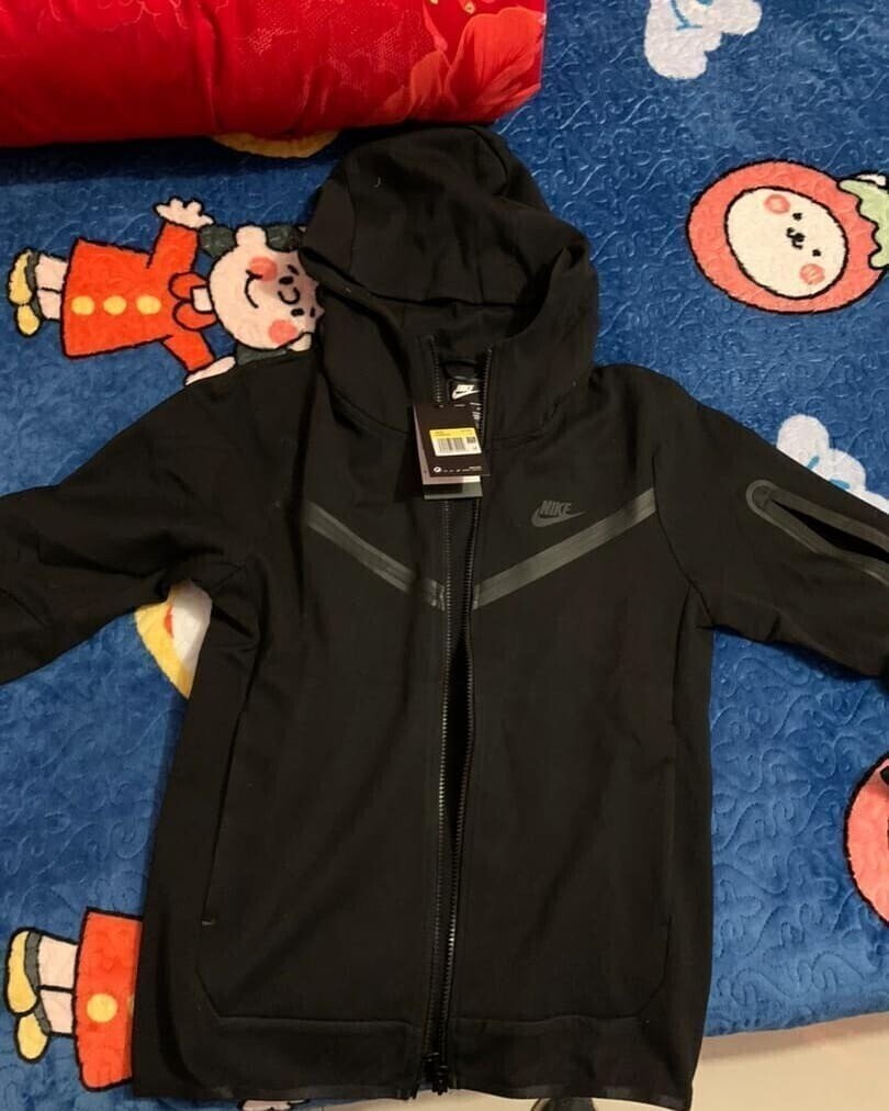 Nike Tech Fleece Full Zip Hoodie con cappuccio