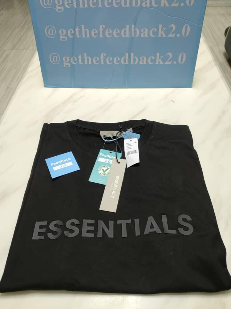 ESSENTIALS T-Shirt