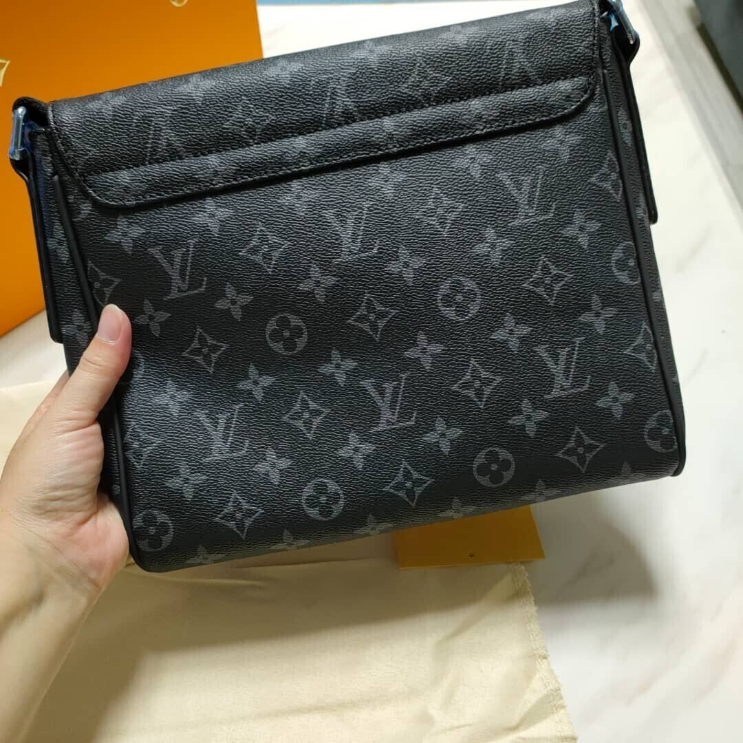 Shoulder Bag LV