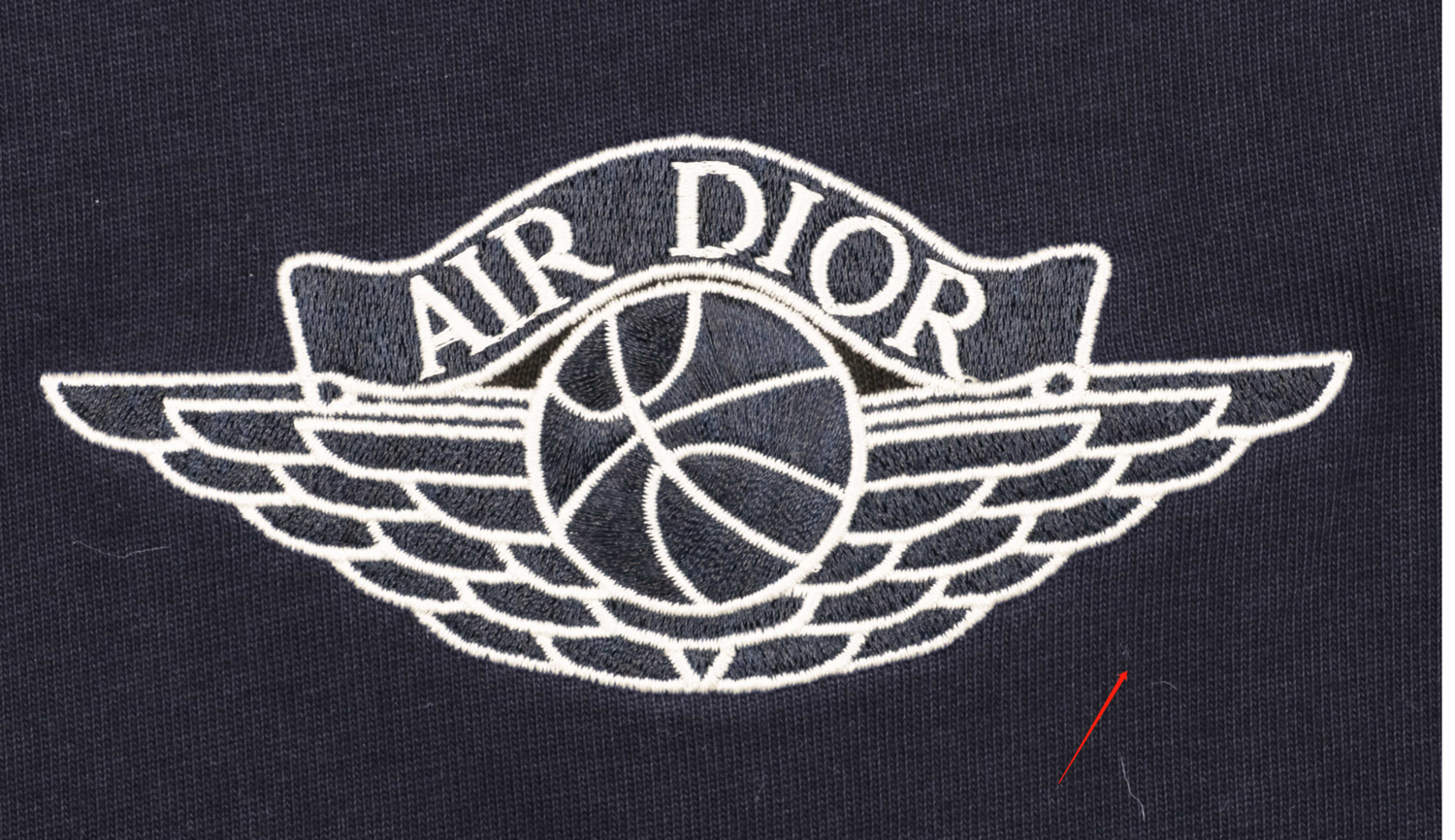 D. T-Shirt (2 COLORAZIONI)