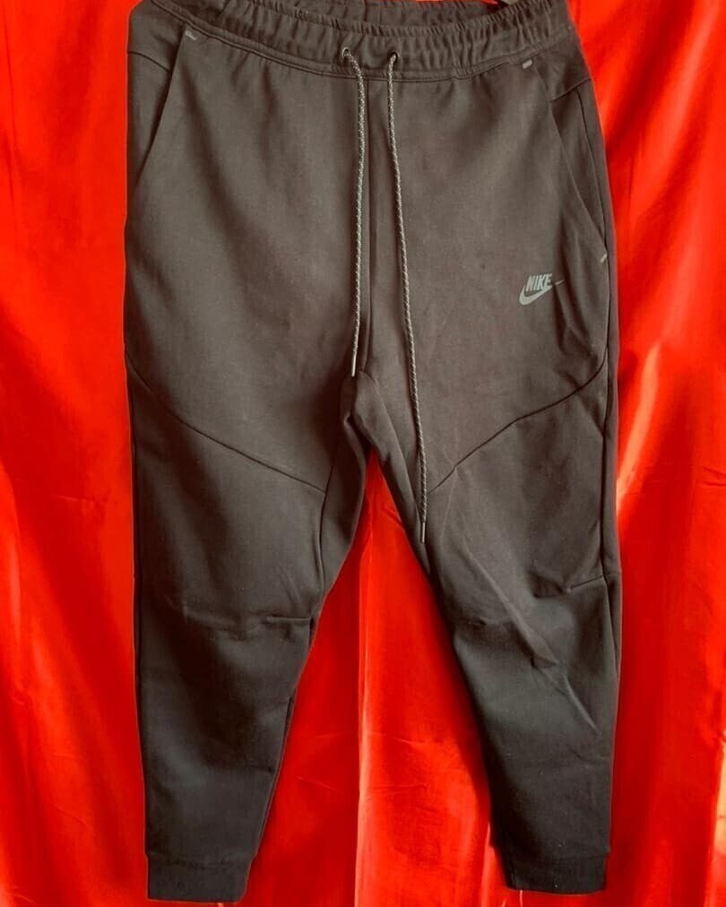 PANTALONI nike tech fleece nero