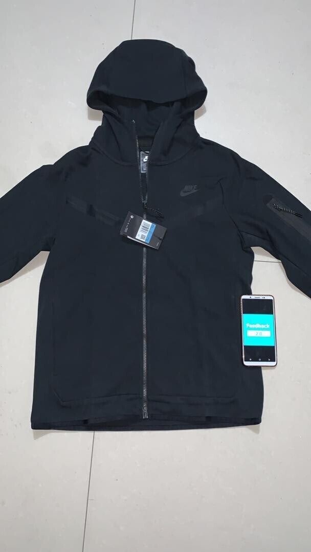 Tracksuitnike tech fleece nera