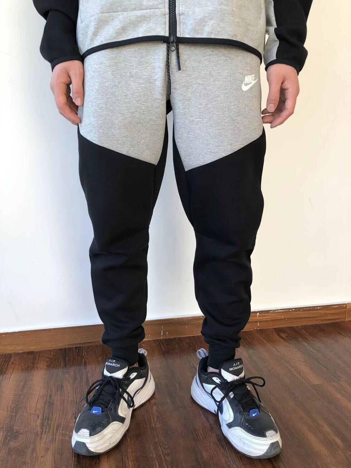 PANTALONI nike tech fleece