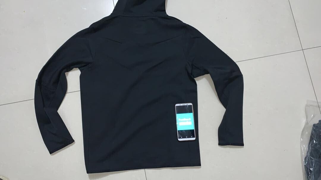 Tracksuitnike tech fleece nera
