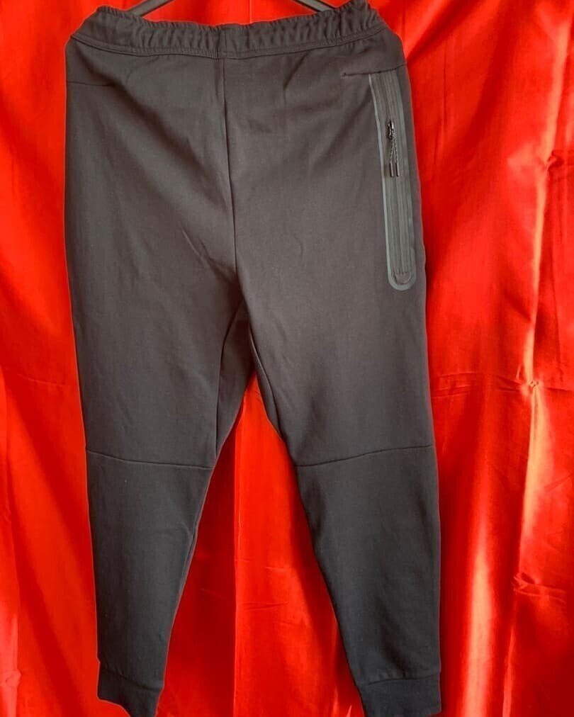 PANTALONI nike tech fleece nero