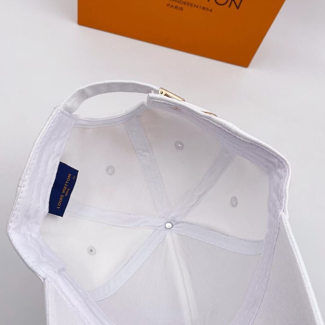 (3 COLORAZIONI) Cappello LV