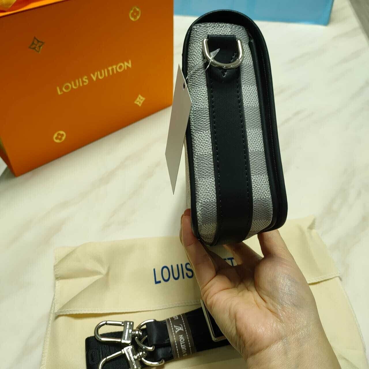 Shoulder Bag LV 25cm