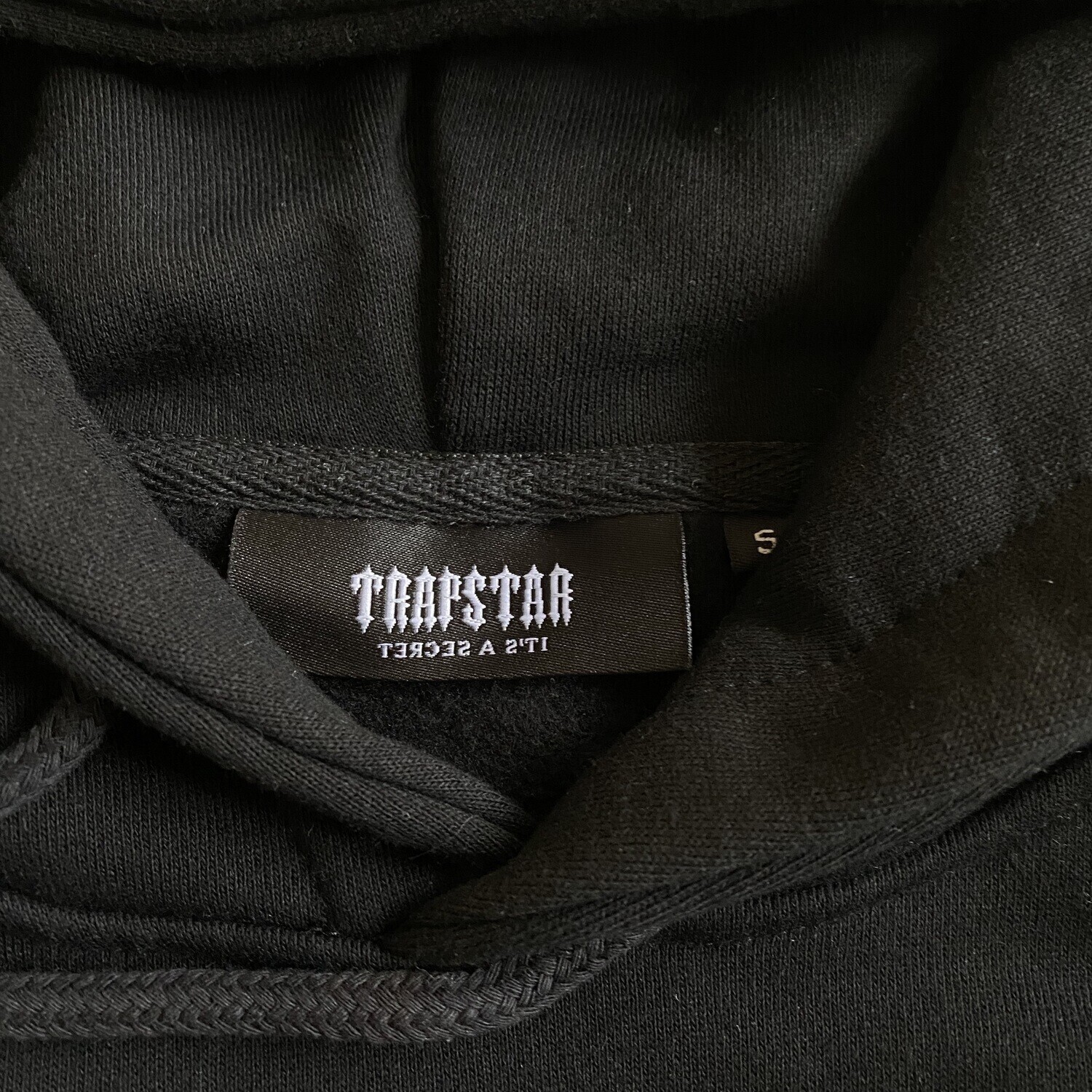 TS London Chenille Decoded Tracksuit - Nero/Rosso
