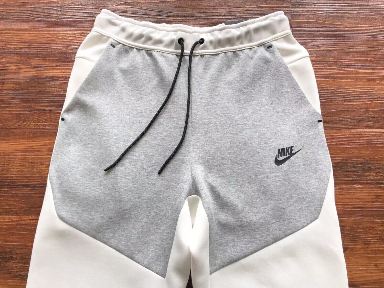 PANTALONI nike tech fleece