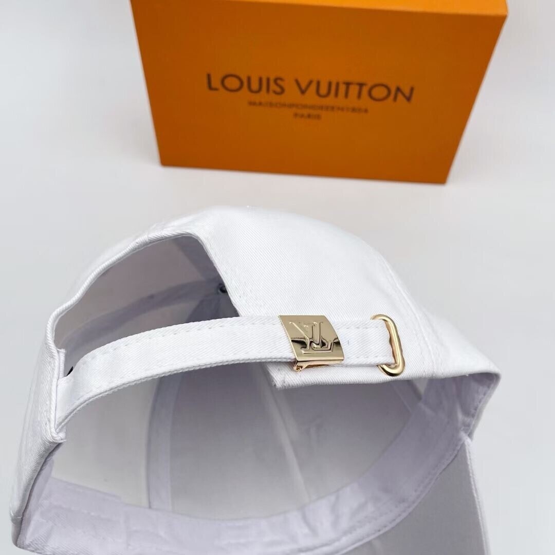 (3 COLORAZIONI) Cappello LV