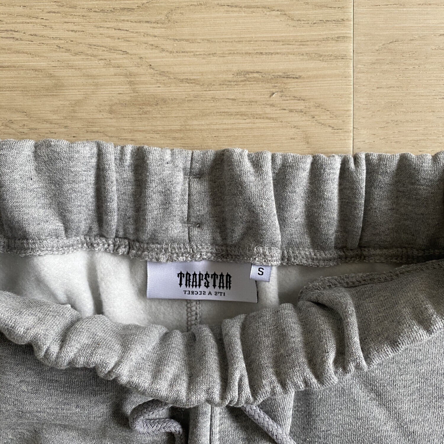 TS London Chenille Decoded Tracksuit - Sapori di caramelle