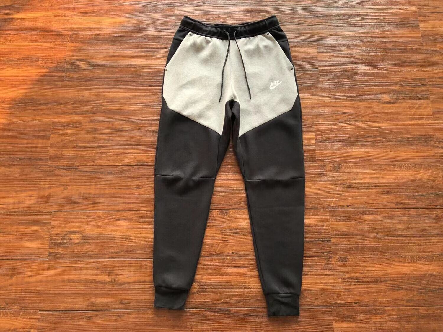 PANTALONI nike tech fleece