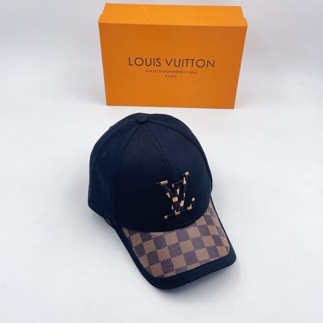 (3 COLORAZIONI) Cappello LV
