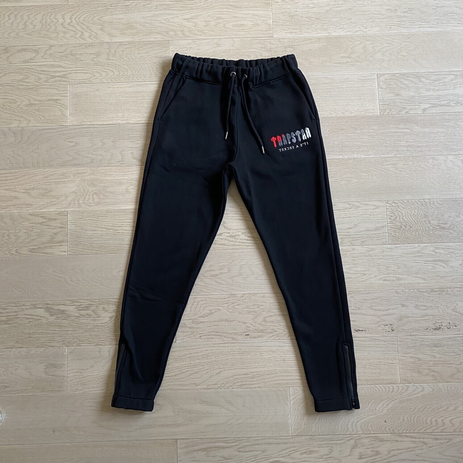 TS London Chenille Decoded Tracksuit - Nero/Rosso