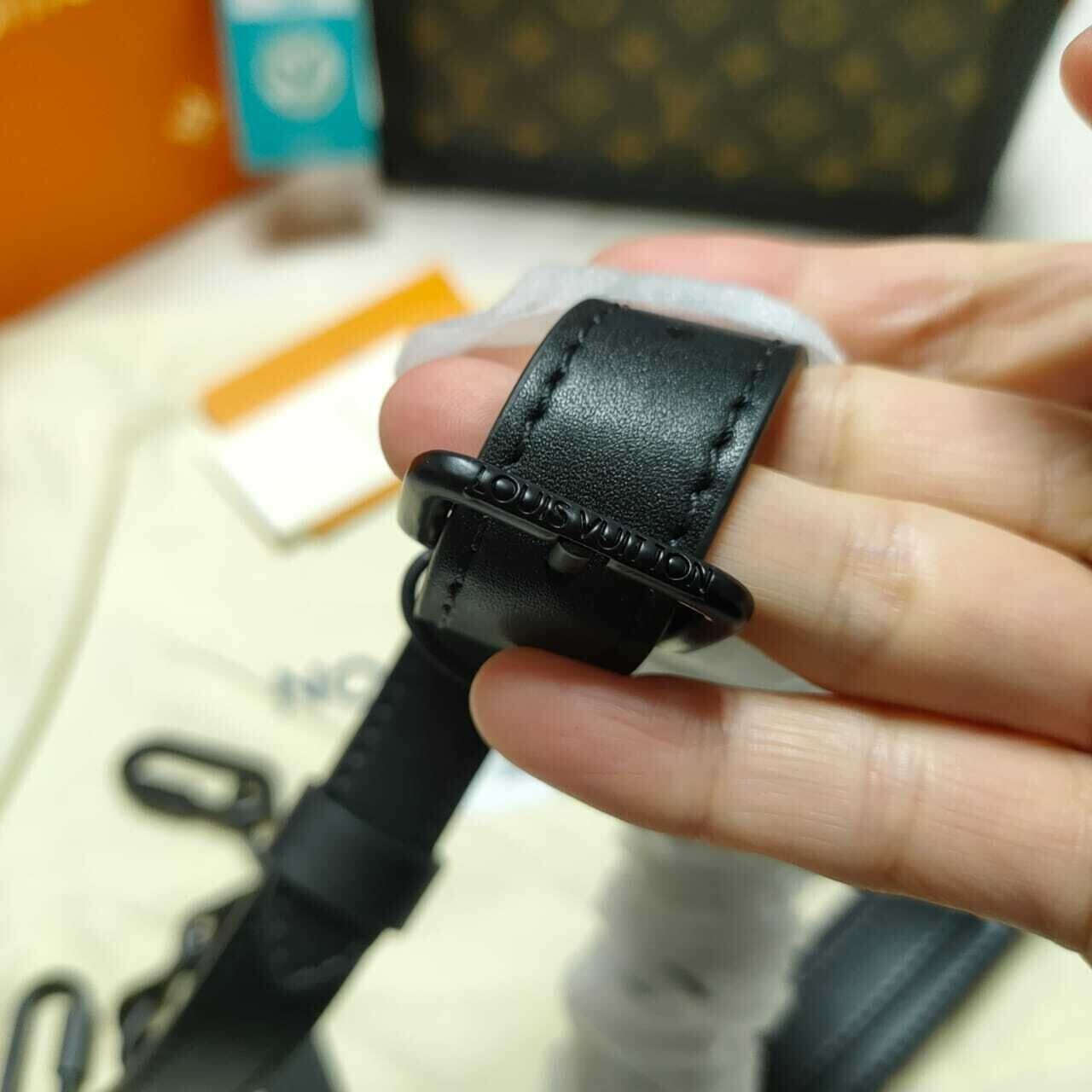 LV Shoulder Bag Clutch Box