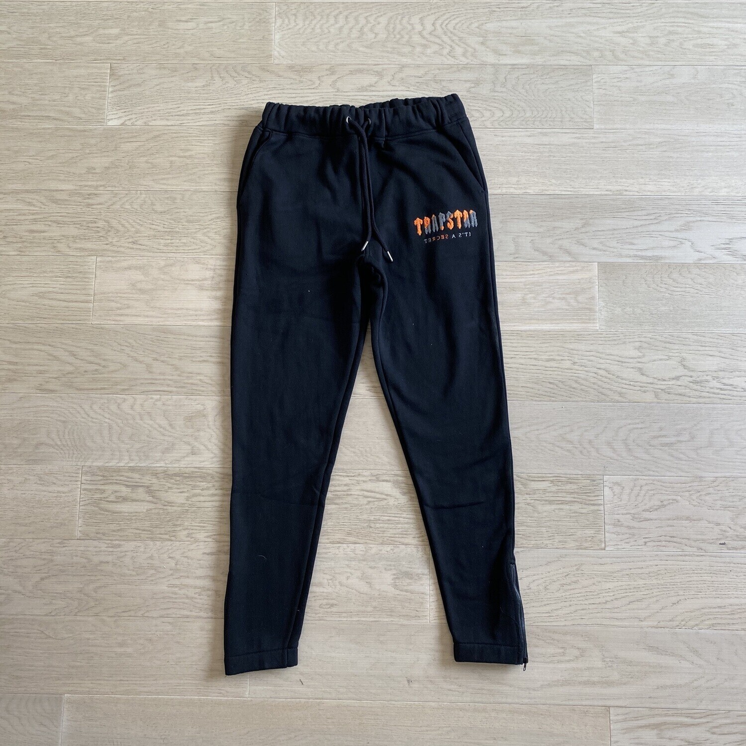 TS London Chenille Decoded Tracksuit - Nero/Arancione