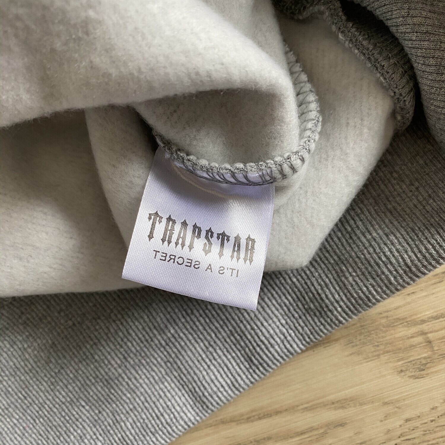 TS London Shooters Tracksuit - Grigio