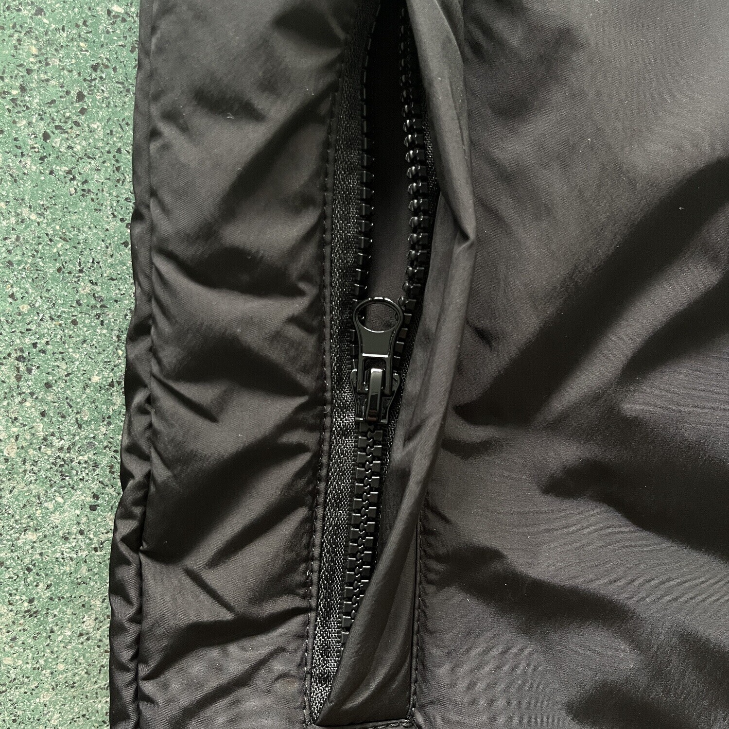 TS London T Badge Gilet NERA/ROSSA