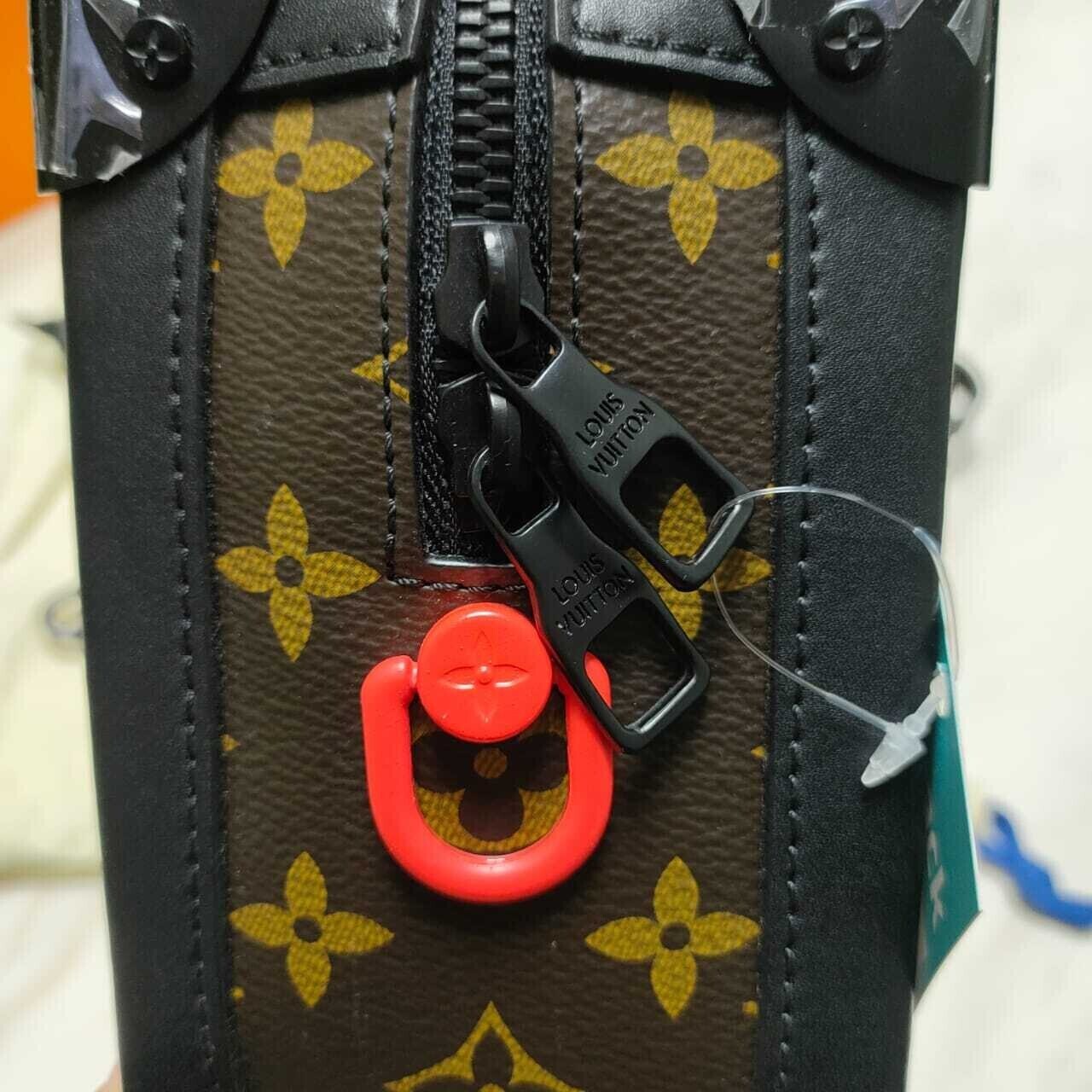 LV Shoulder Bag Clutch Box