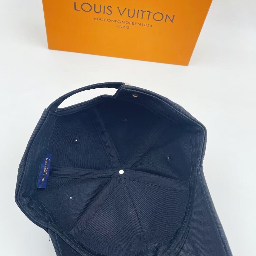 (3 COLORAZIONI) Cappello LV