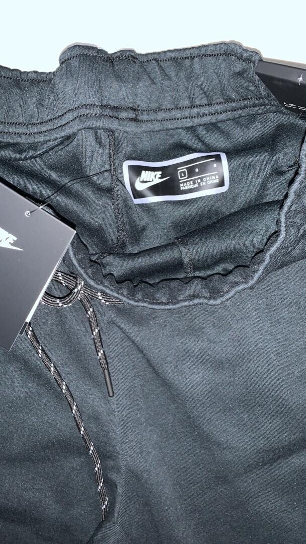 Tracksuitnike tech fleece nera