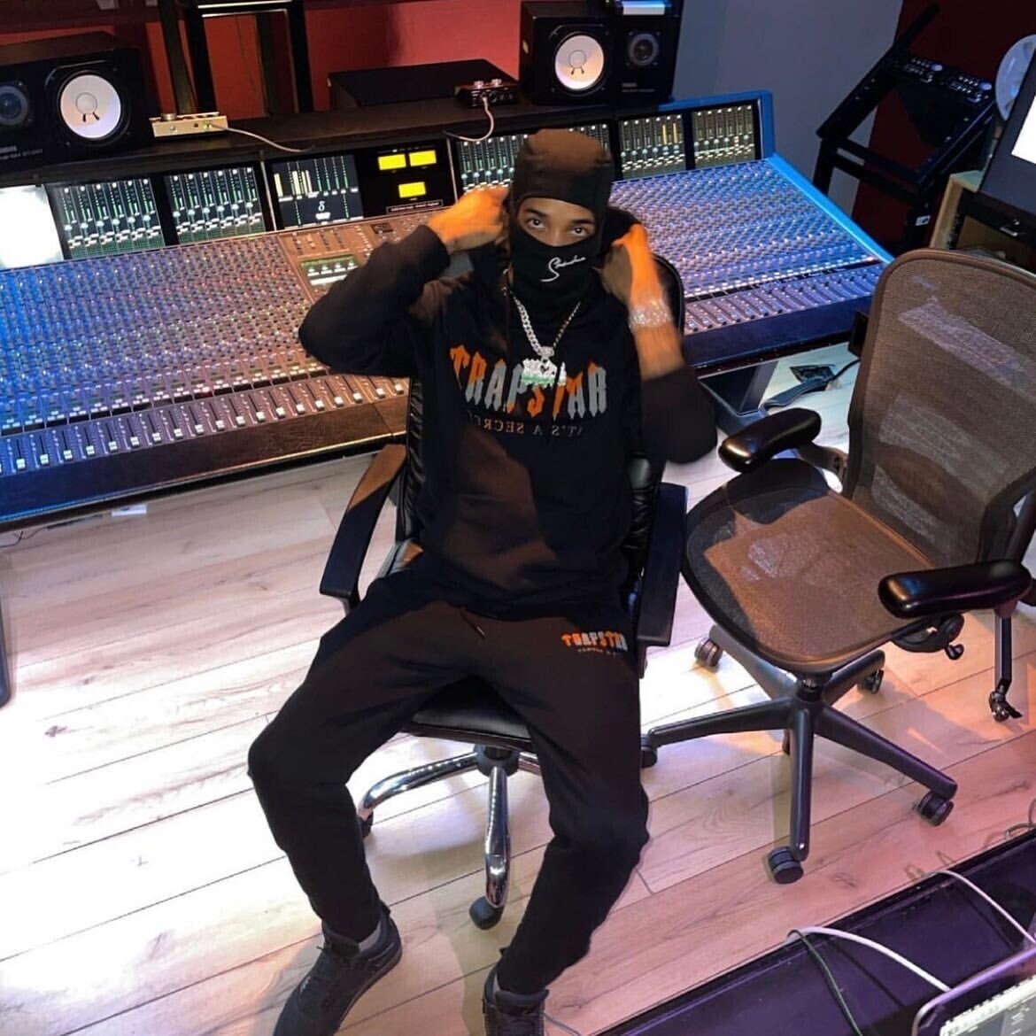 TS London Chenille Decoded Tracksuit - Nero/Arancione