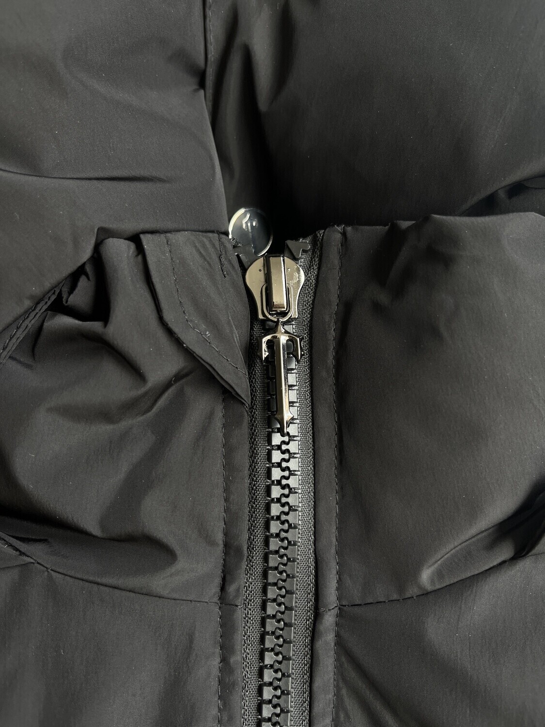 Piumino TS Irongate da donna con cappuccio staccabile - nero