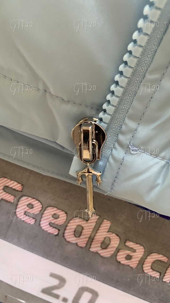 Piumino con cappuccio staccabile TS Irongate da donna Blu Ghiaccio