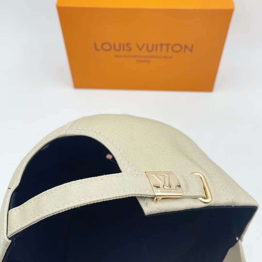 (3 COLORAZIONI) Cappello LV