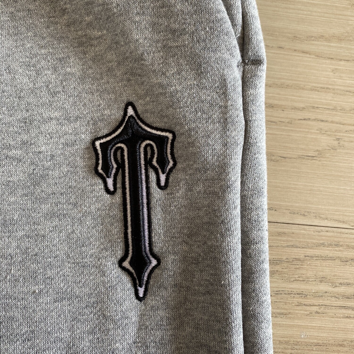 TS London Striscia-V Chenille TUTA COMPLETA