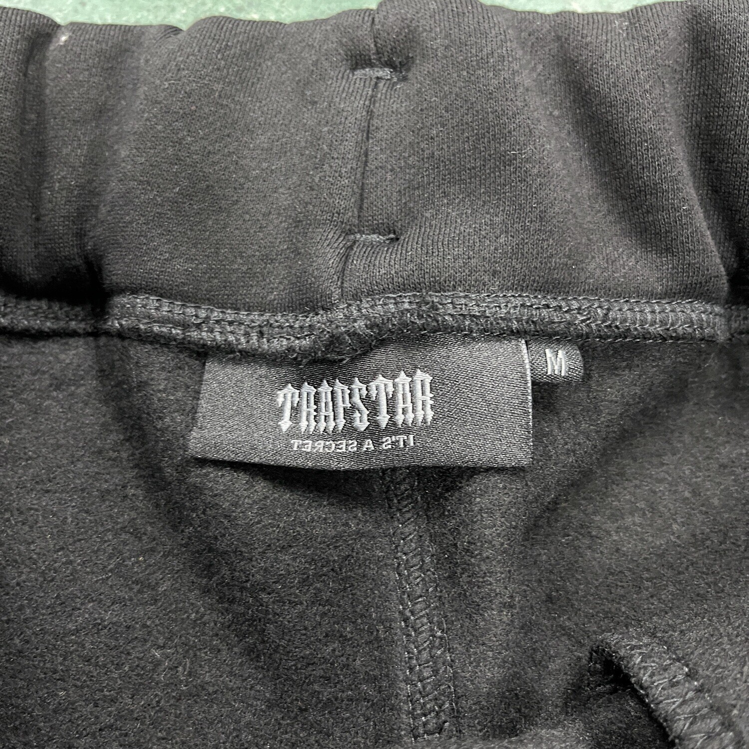 Tracksuit Anniversario TS Chenille Camo Decodata Con Cappuccio - Nera