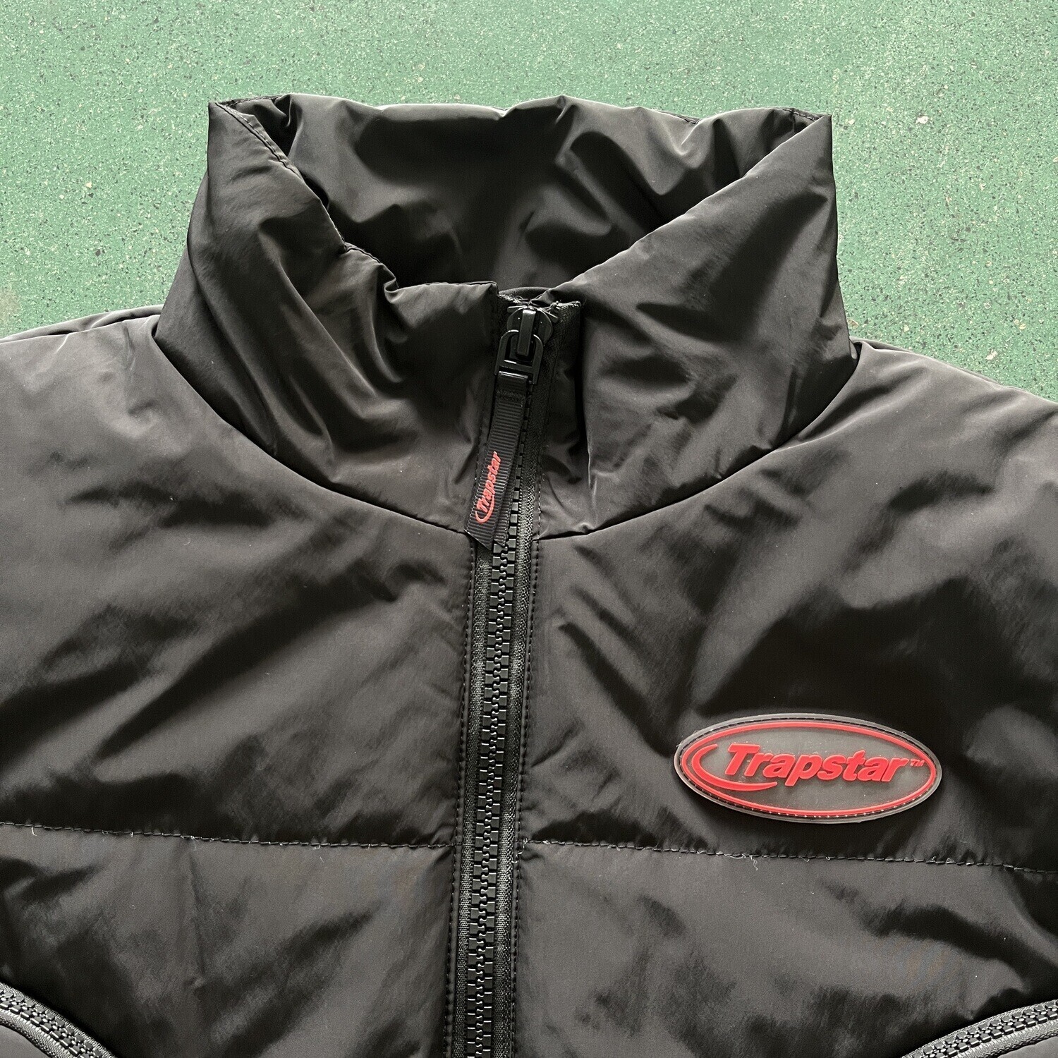 TS London T Badge Gilet NERA/ROSSA